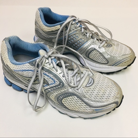 Saucony | Pro Grid Hurricane 10 White Silver Shoes - Picture 2 of 7